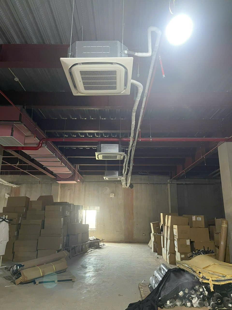 thao-lap-dieu-hoa-tai-times-city-2